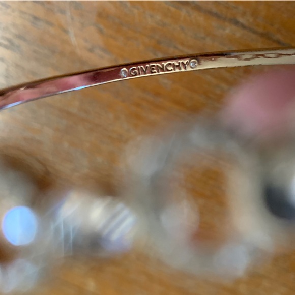 Givenchy rose gold hinged bangle chain design pink crystals - Picture 2 of 4